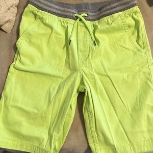 New no tag shorts boys size 16xl